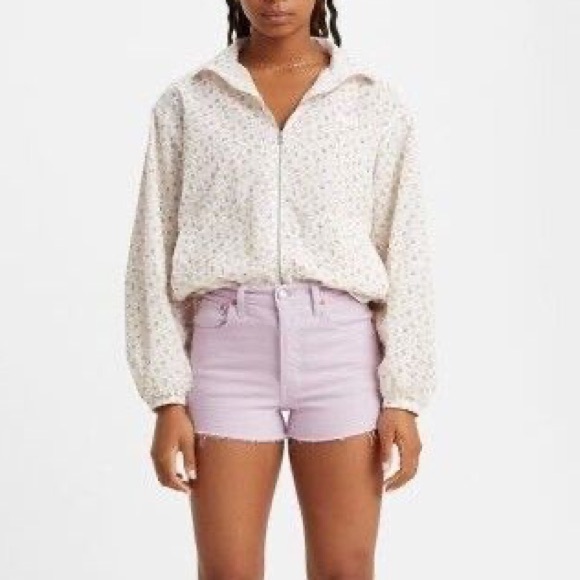 Lavender Levi’s Ribcage Shorts - Picture 8 of 8